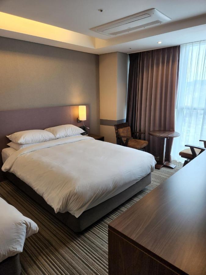 Island Hotel Пусан Екстер'єр фото